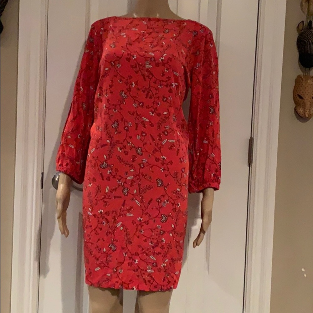 Small Gap red dress